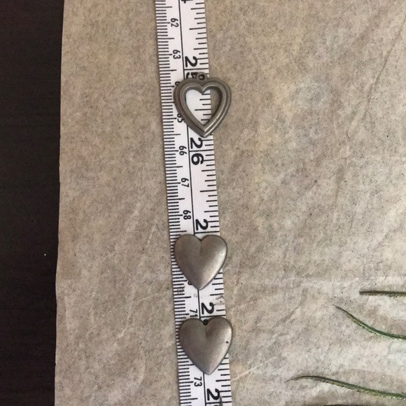 Heart Pendant w/ 2 extra hearts - Picture 2 of 3